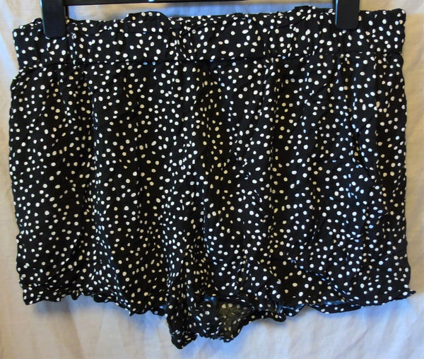 Black White Spotty Shorts Size 18 Primark