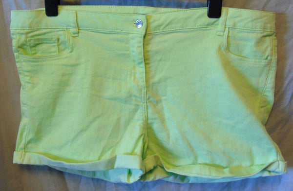 Lime Green Stretchy Denim Shorts Size 20 Pep & Co