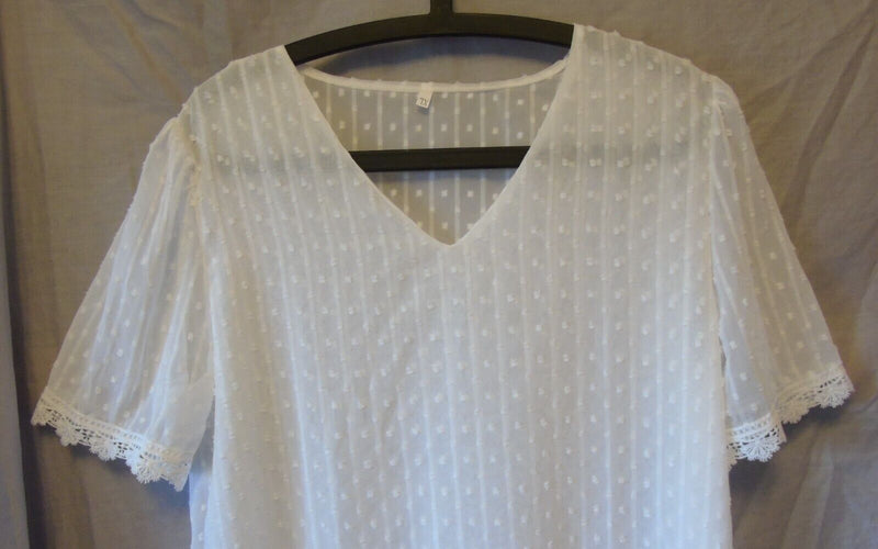 White Textured Spot Blouse Top Size 18 1XL Shein